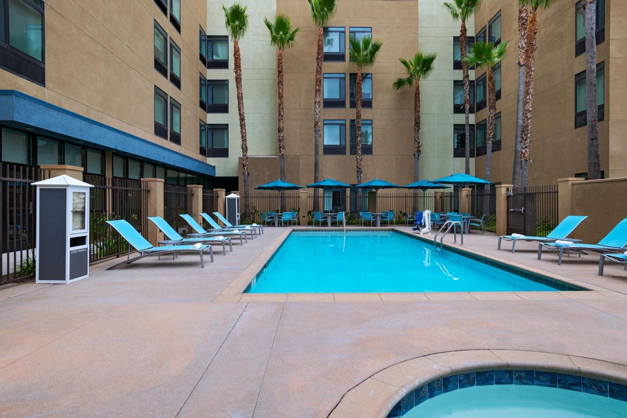 Springhill Suites By Marriott Anaheim Maingate Exterior foto